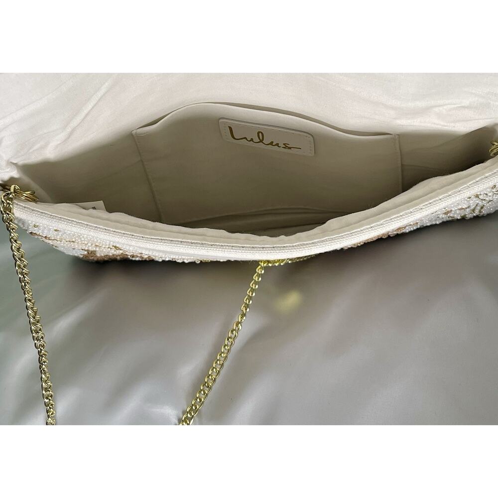 Lulu’s floral embroidered beaded clutch glam cottagecore - Picture 6 of 9